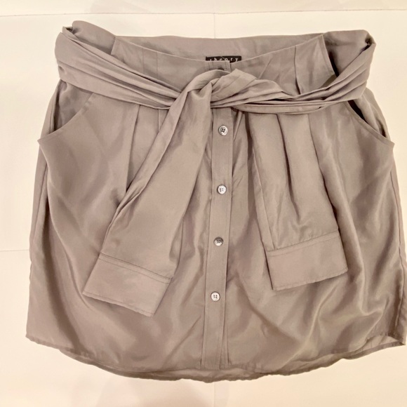 Theory Dresses & Skirts - THEORY Silk Mini Skirt Sz 6